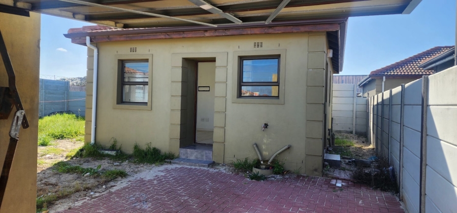 2 Bedroom Property for Sale in Rocklands Western Cape